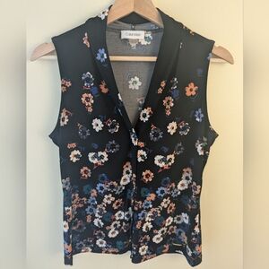 Calvin Klein v-neck with flowers